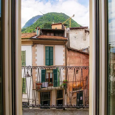 Vicolo Dei Pescatori - By Myhomeincomo Lejlighed Argegno