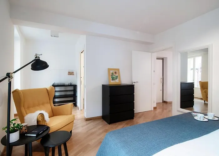 Vicolo Dei Pescatori - By Myhomeincomo *